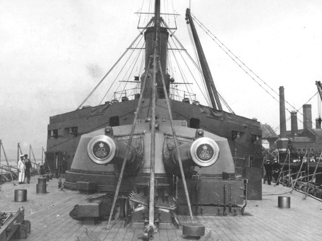 HMS Queen Mary 4